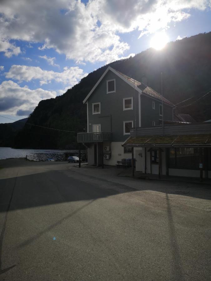 Old School Pa Eidslandet - Exclusive Apartment Exterior photo